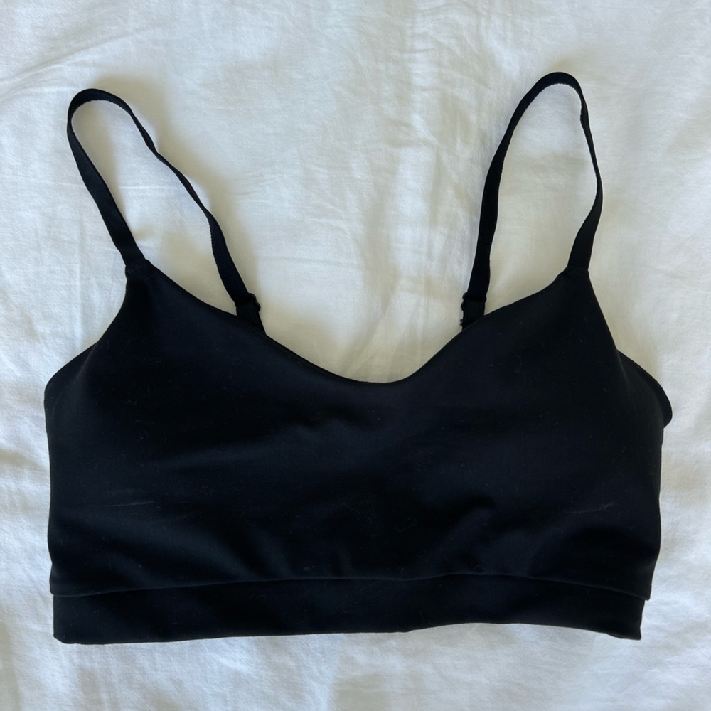 NWOT H&M black sports bra